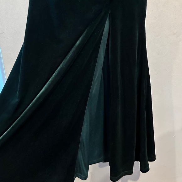 Revelry Rory Velvet Dress Emerald 613 - Picture 6 of 8